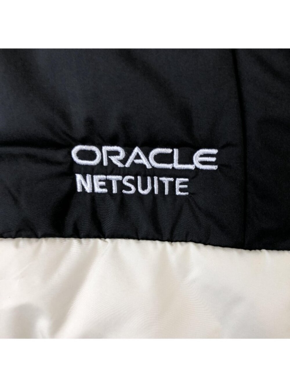 The North Face Vest Womens S White Black Puffer Oracle NetSuite Logo NWT - Picture 12 of 16